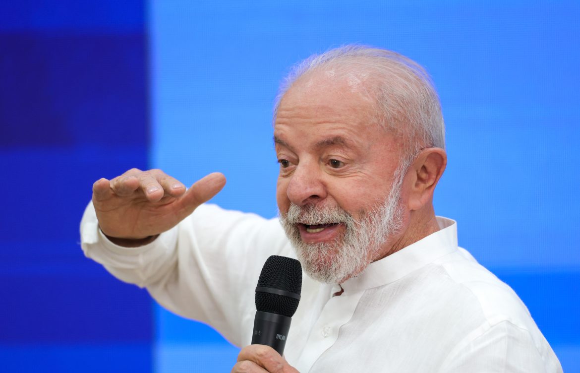 Lula reage a Trump e defende soberania do Brasil