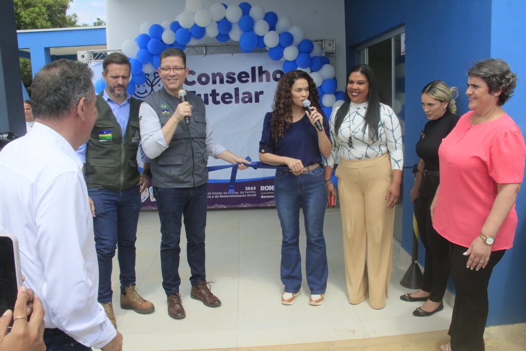 Marcos Rocha entrega nova sede do Conselho Tutelar em Buritis