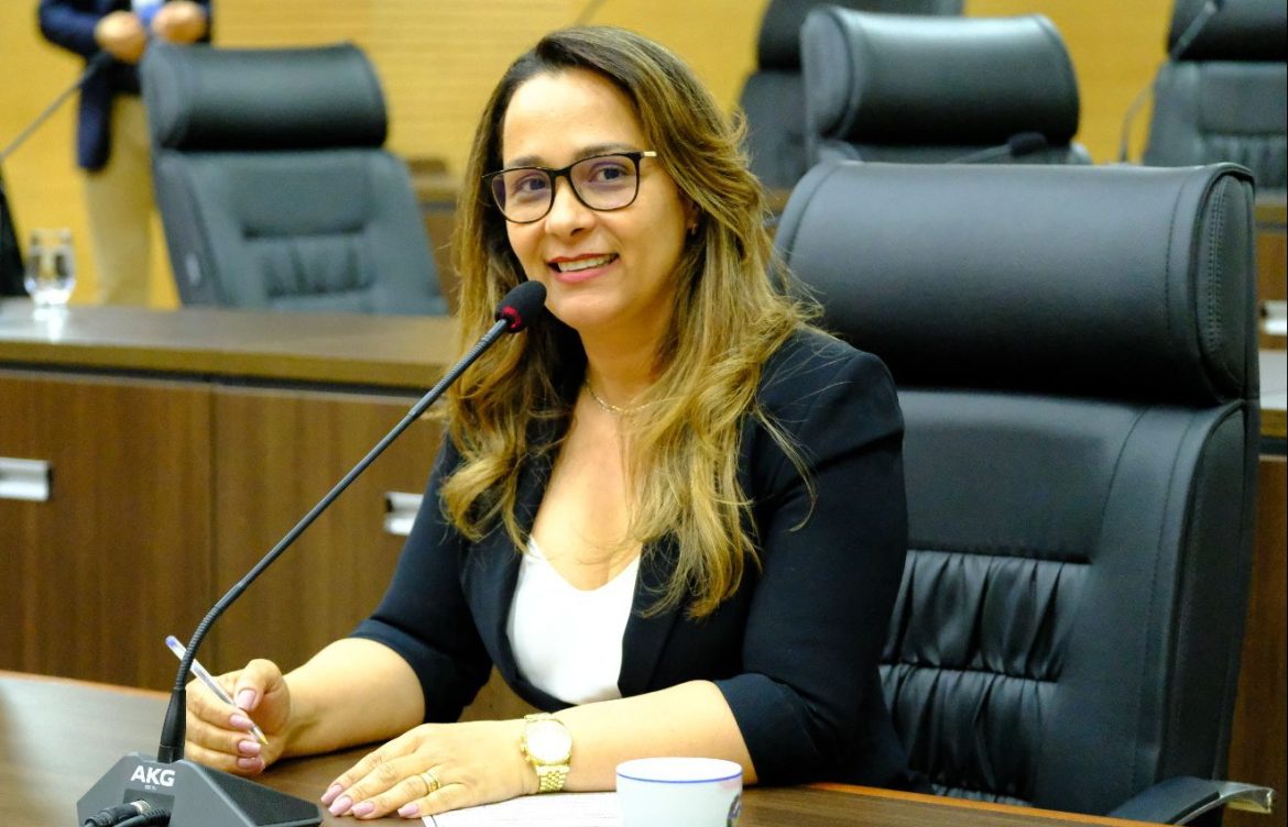 Rosângela Donadon garante R$ 5 milhões para obras de asfalto em Vilhena
