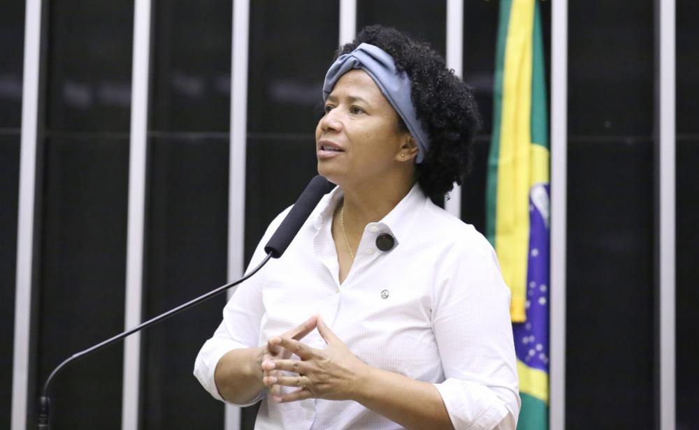 Sílvia Cristina debate sobre emancipação de distritos da Ponta do Abunã