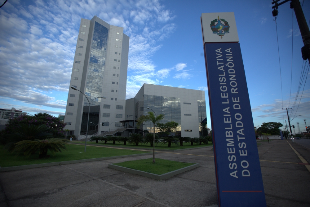 Assembleia Legislativa de Rondônia abre concurso com 200 vagas e salários de até R$ 24 mil