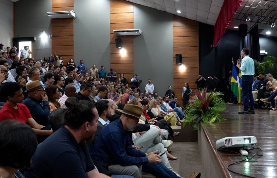 Prefeitura formaliza compra do Hospital Universitário Municipal e amplia rede pública de saúde