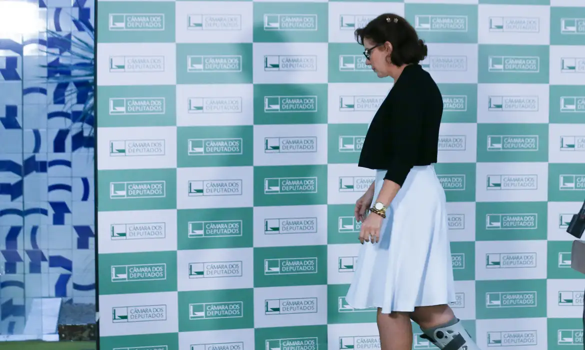 Votação sobre caso Zambelli expõe divisão da bancada de Rondônia na Câmara