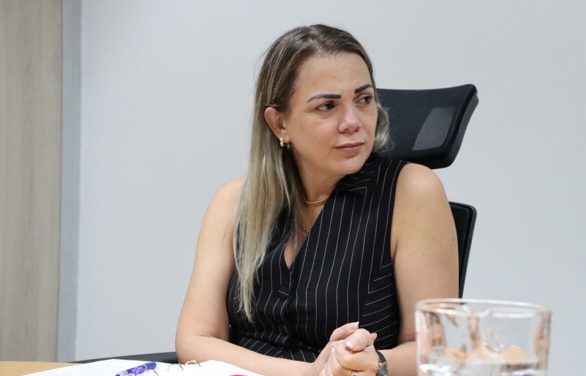 Cláudia de Jesus defende Centro de Diagnóstico por Imagem para Cacoal