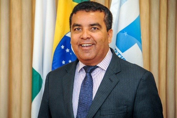 Prefeito de Candeias tem 30 dias para explicar uso de R$ 170 mil em equipamentos de saúde